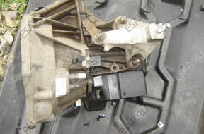 FOCUS MK1 1.6 16V XS4 год, 7002FA КОРОБКА ПЕРЕДАЧW