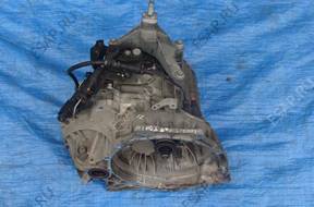 FORD CONNECT 1.8 TDDI КОРОБКА ПЕРЕДАЧW 7002 BH