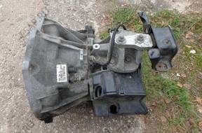 FORD FIESTA MK7 1.4 TDCI КОРОБКА ПЕРЕДАЧ 8A6 год, 7002 EA