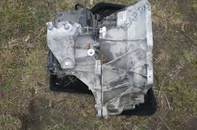 FORD FIESTA MK7 1.4TDCI КОРОБКА ПЕРЕДАЧW