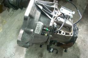 FORD FIESTA MK7 КОРОБКА ПЕРЕДАЧ 1.6 БЕНЗИН  AA6 год, 7002 ABB
