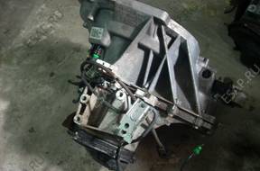 FORD FIESTA MK7 КОРОБКА ПЕРЕДАЧ 1.6 БЕНЗИН  AA6 год, 7002 ABB