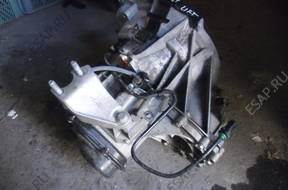 FORD FIESTA MK7 КОРОБКА ПЕРЕДАЧ 8A6 год,-7002-JJ