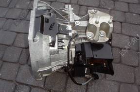 FORD FIESTA MK7 КОРОБКА ПЕРЕДАЧ AA6 год,-7002-BBD TDCI