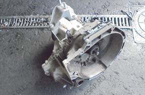 FORD FIESTA MK7 КОРОБКА ПЕРЕДАЧW CA6 год,-7002-LBA