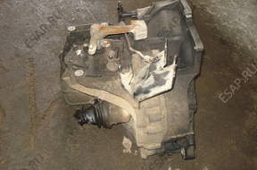 FORD FOCUS MK II КОРОБКА ПЕРЕДАЧW 3M5 год,7F096YF