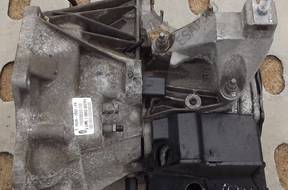 FORD FOCUS MK1 1.6 16V КОРОБКА ПЕРЕДАЧW XS4 год,7002FA