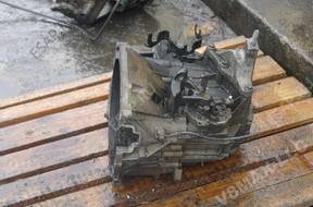 FORD MONDEO MK3 КОРОБКА ПЕРЕДАЧW 5S7 год,-7002 CA