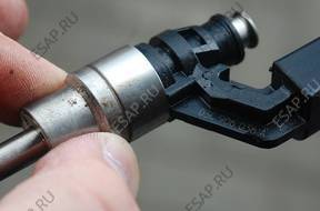 Форсунка  1,6 FSI BLF SKODA VW AUDI 03C906036A