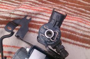 Форсунка 1.5 dci renault dacia 2013  0445110485