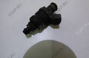 Форсунка  1.6 BSE 06A906031BT SEAT LEON II