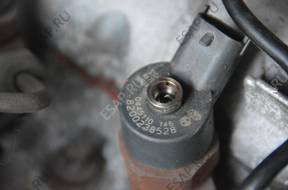 Форсунка  1.9 DCI RENAULT . ROZRUCHOWA 8200238528