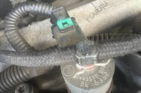 Форсунка  2.4 D5 VOLVO S60 V70 S80 XC70 XC90 8658352