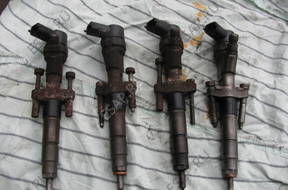 Форсунка  2.5 DCI КОМПЛЕКТ , MASTER , MOVANO ,TRAFIC
