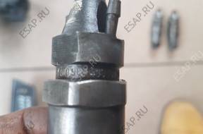 Форсунка 4  mercedes sprinter 208 d 0986430197 bosch