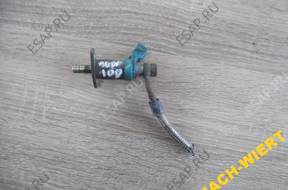 Форсунка  AUDI 100 C4 2.3B 034906171C