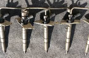 Форсунка   AUDI 2.7 3.0TDI 059130277136S