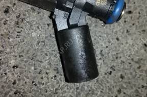 Форсунка  Audi A3 2.0 FSI 06F906036
