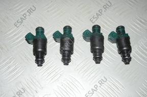 Форсунка AUDI A3 8L 1.6 B 1998 год  037906031AA AKL
