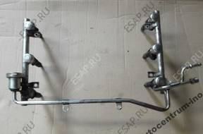 Форсунка AUDI A4 A6 3.0 ТОПЛИВНАЯ РАМПА  06C133681J