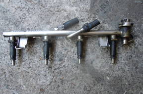 Форсунка AUDI A4 B6 2.0 i ALT 130   06b133551t