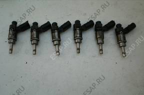Форсунка   AUDI A4 TFSI 2.0 06D133036D