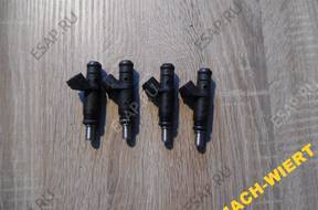 Форсунка   AUDI A6 C5 2.0 BEN 06B133551T