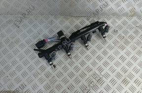 Форсунка AUDI CNC 2.0 TFSI ТОПЛИВНАЯ РАМПА  06K133681A
