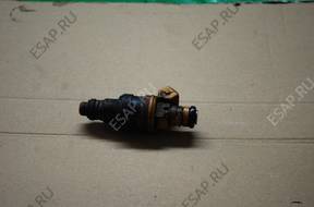 Форсунка   AUDI VW 037906031A