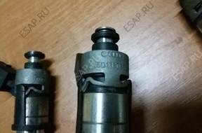 Форсунка AUDI VW 2.0 TFSI BGB   06D133036D