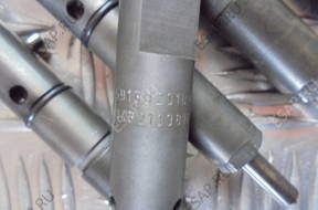 Форсунка AUDI VW 2.5 TDI  КОМПЛЕКТ 059130202C  / 201B