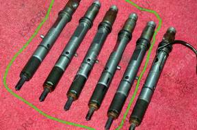 Форсунка AUDI VW 2.5 TDI V6   059130201A