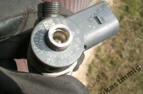 Форсунка  AUDI VW SEAT SKODA 2.0TDI 03L130277J