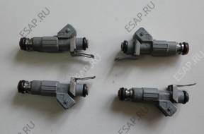 Форсунка    AVENSIS  23250 02040