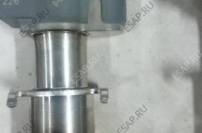 Форсунка   BMW E60 E90 E91 2.5i 7589048
