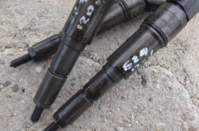 Форсунка   BMW E87 120 E90 320 D 7793836