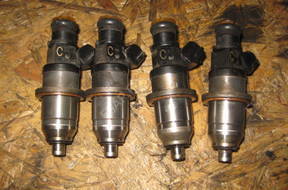 Форсунка    Carisma 1.8 GDI 97 1999 год