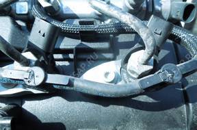 Форсунка ДВИГАТЕЛЬ AUDI 3.0 TDI CDU 059130277CC