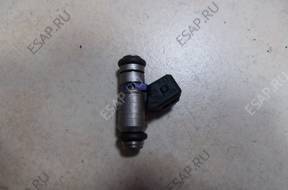 Форсунка  FIAT 1,1 1,2 PUNTO II SEICENTO IWP065