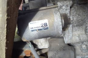 Форсунка Honda HR V HRV 1.6 99 05  SM 44225 2B