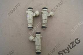 Форсунка   HYUNDAI TUCSON 2.0 9260930013