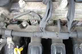 Форсунка  КОМПЛЕКТ 4 ШТ. 1.3 VVT I YARIS 99 02