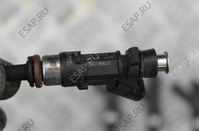 Форсунка  MERCEDES ML GL W221 CL AMG A1560780023
