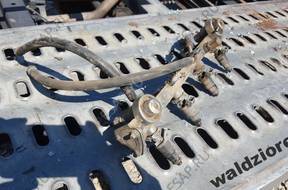 Форсунка   MERCEDES  w202 w124 2,2 E 1,8