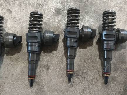 1. Volkswagen sharan 2001 1. 9 tdi. 9. насос-форсунки cummins qsm11.