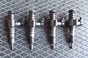 Форсунка НАСОС  Vw Audi Skoda 2.0 TDI 03G130073S