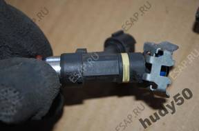 Форсунка  Nissan MAXIMA A34 350Z 3.5 V6 VQ35