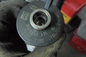 Форсунка Peugeot 206 1,4 HDI  0445110135