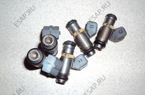 Форсунка RENAULT 1.6 16V   ТОПЛИВА IWP026