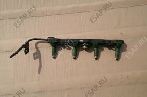 Форсунка  ТОПЛИВА toyota avensis T22 1.8 VVTI 00 03